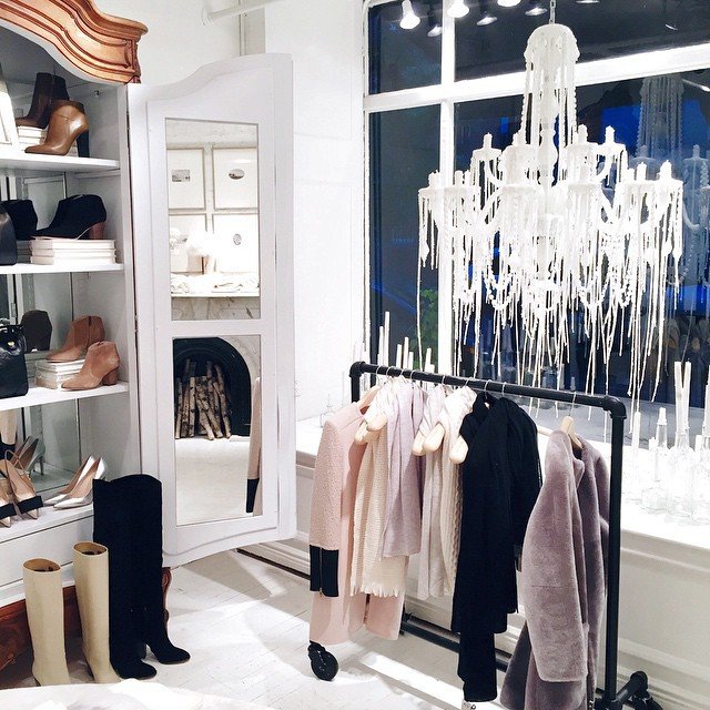 17 dressing room ideas to inspire a super chic organized closet | DecoInspo